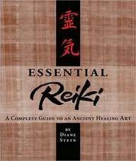 Book cover of Essential Reiki by Diane Stein